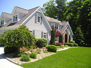 Landscapers and Lawncare Services in Canton, OH